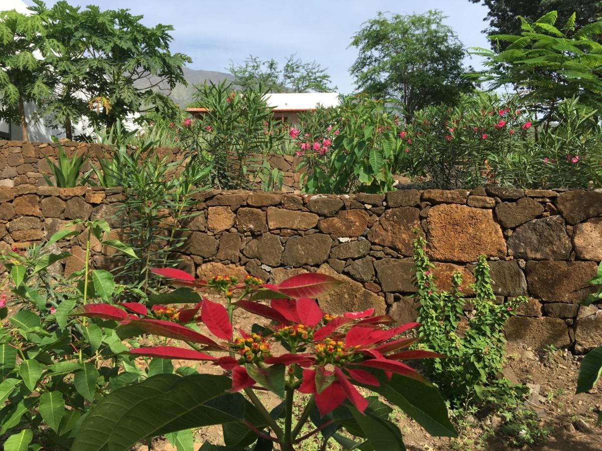 La Fora Ecolodge São Filipe Eksteriør billede